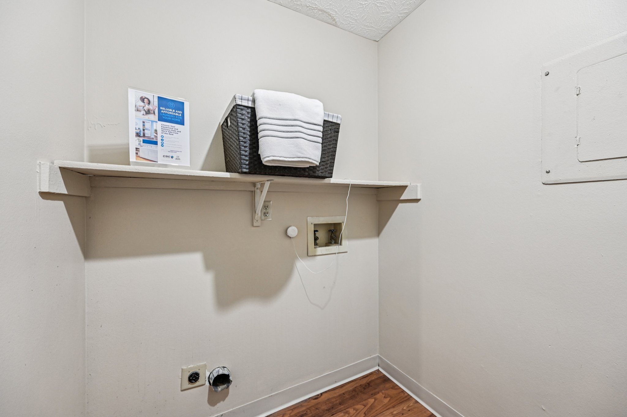 apartment laundry room