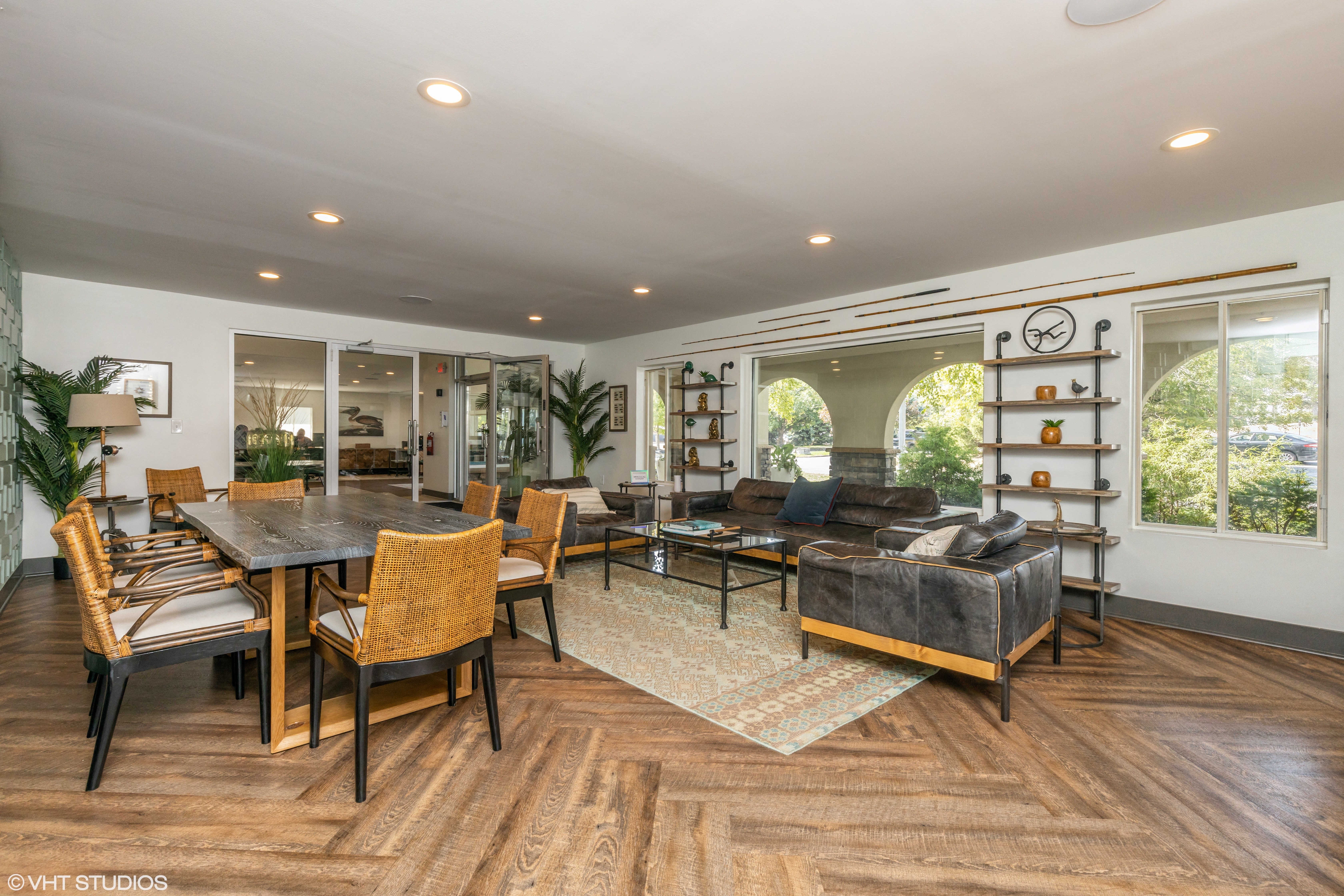 community lounge with dining area